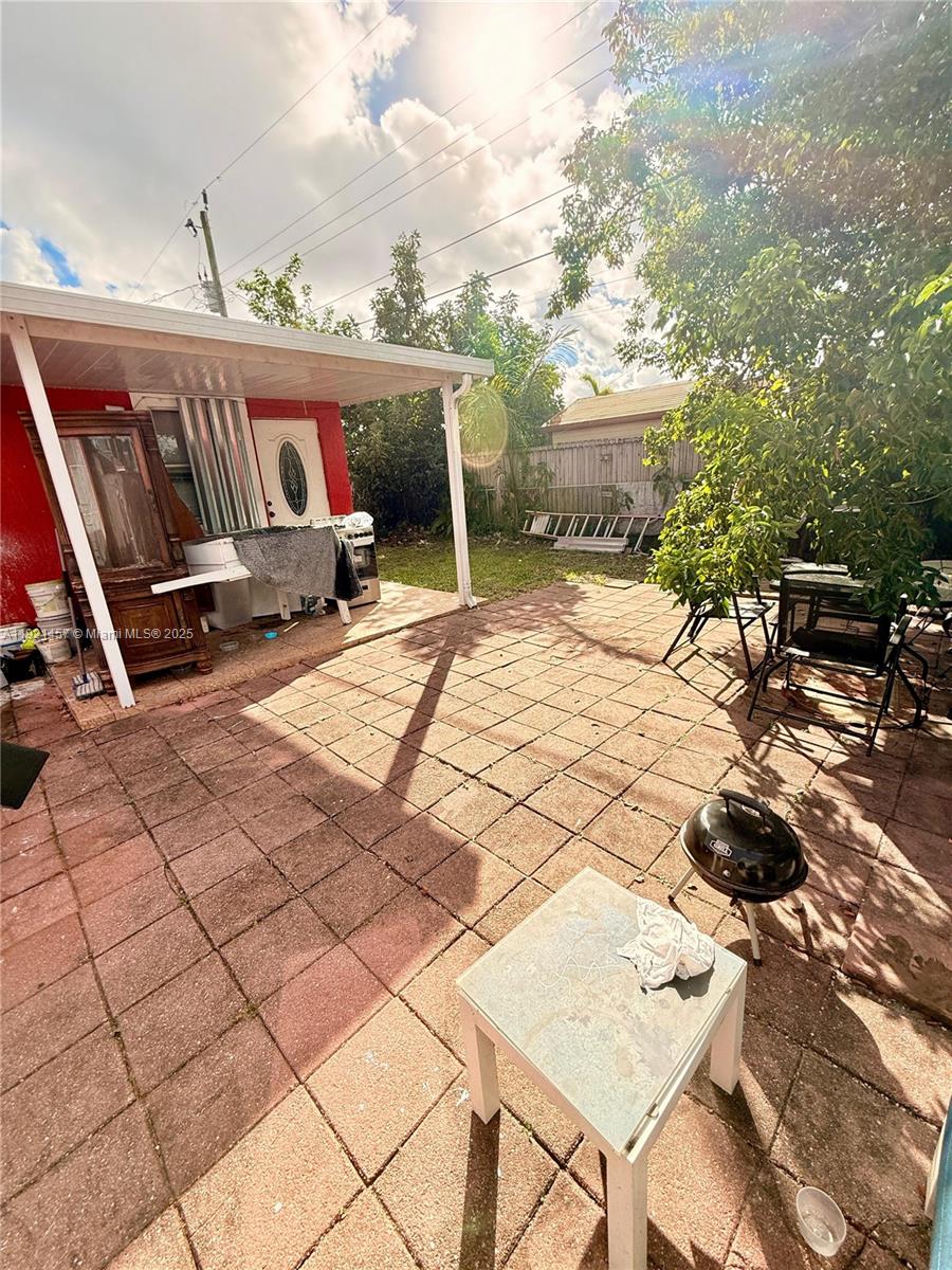 MIRAMAR SEC 7 - Residential Lease