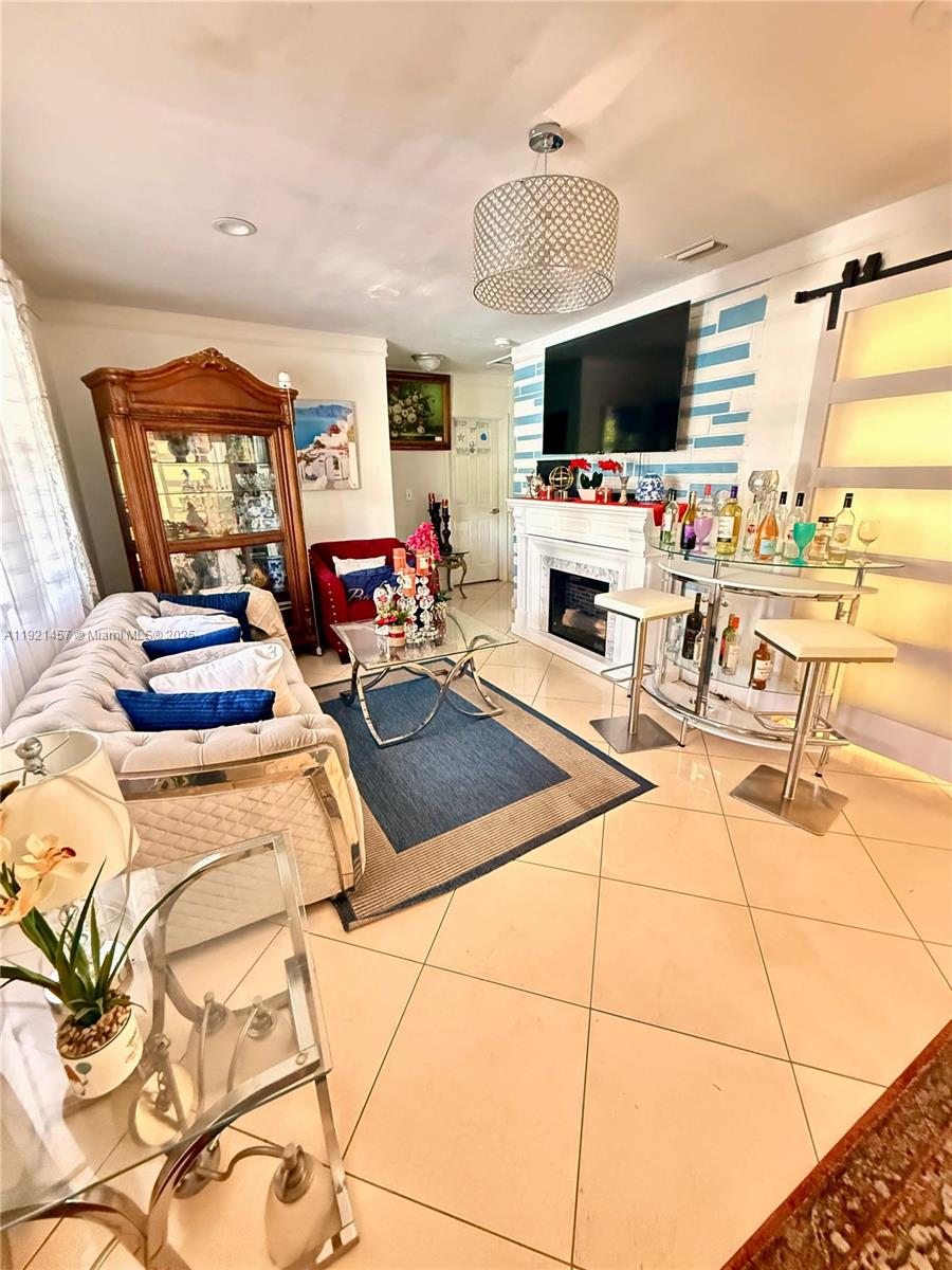 MIRAMAR SEC 7 - Residential Lease