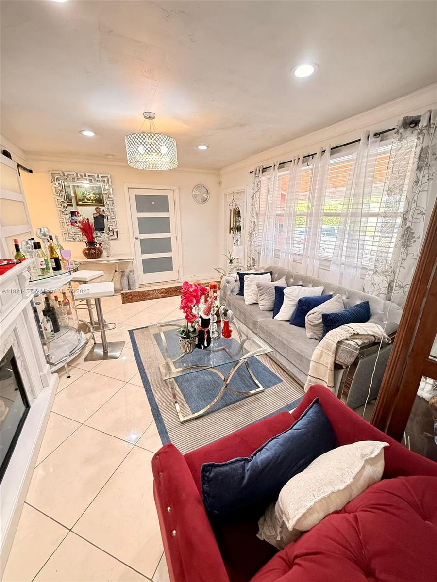 MIRAMAR SEC 7 - Residential Lease