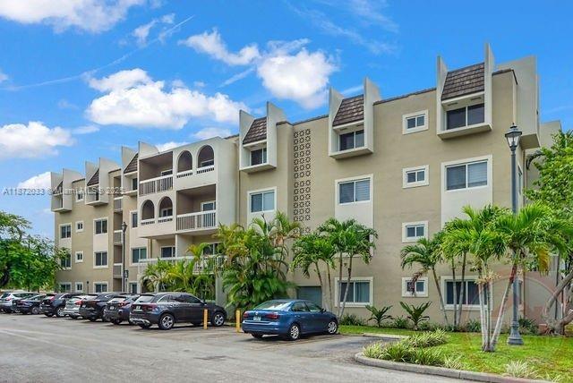 VILLAGE OF KINGS CREEK CO - Residential