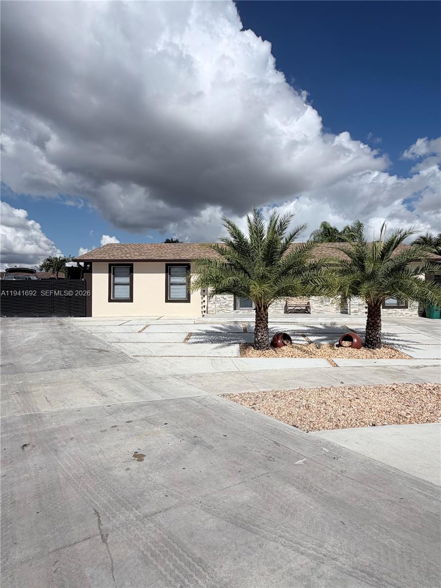 MEADOW WOOD MANOR SEC 7 - Residential