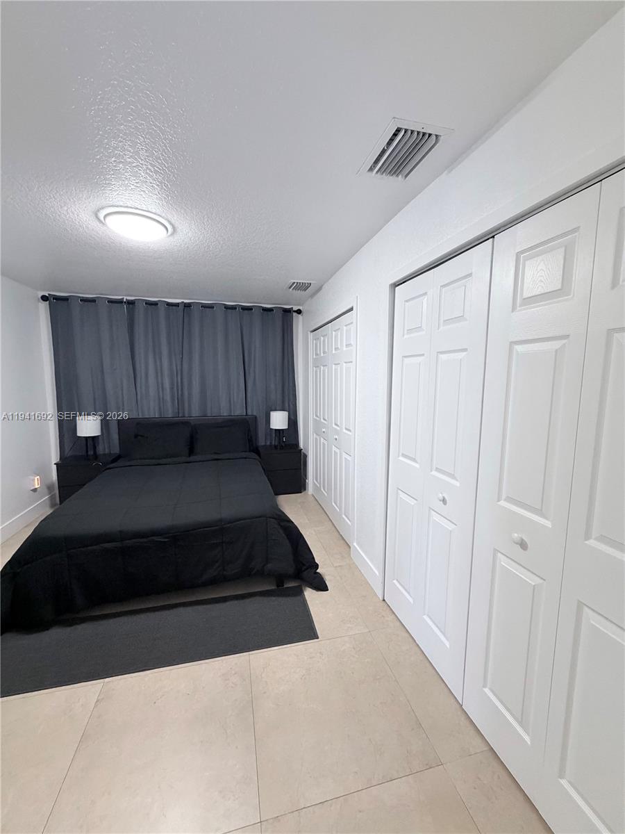 MEADOW WOOD MANOR SEC 7 - Residential