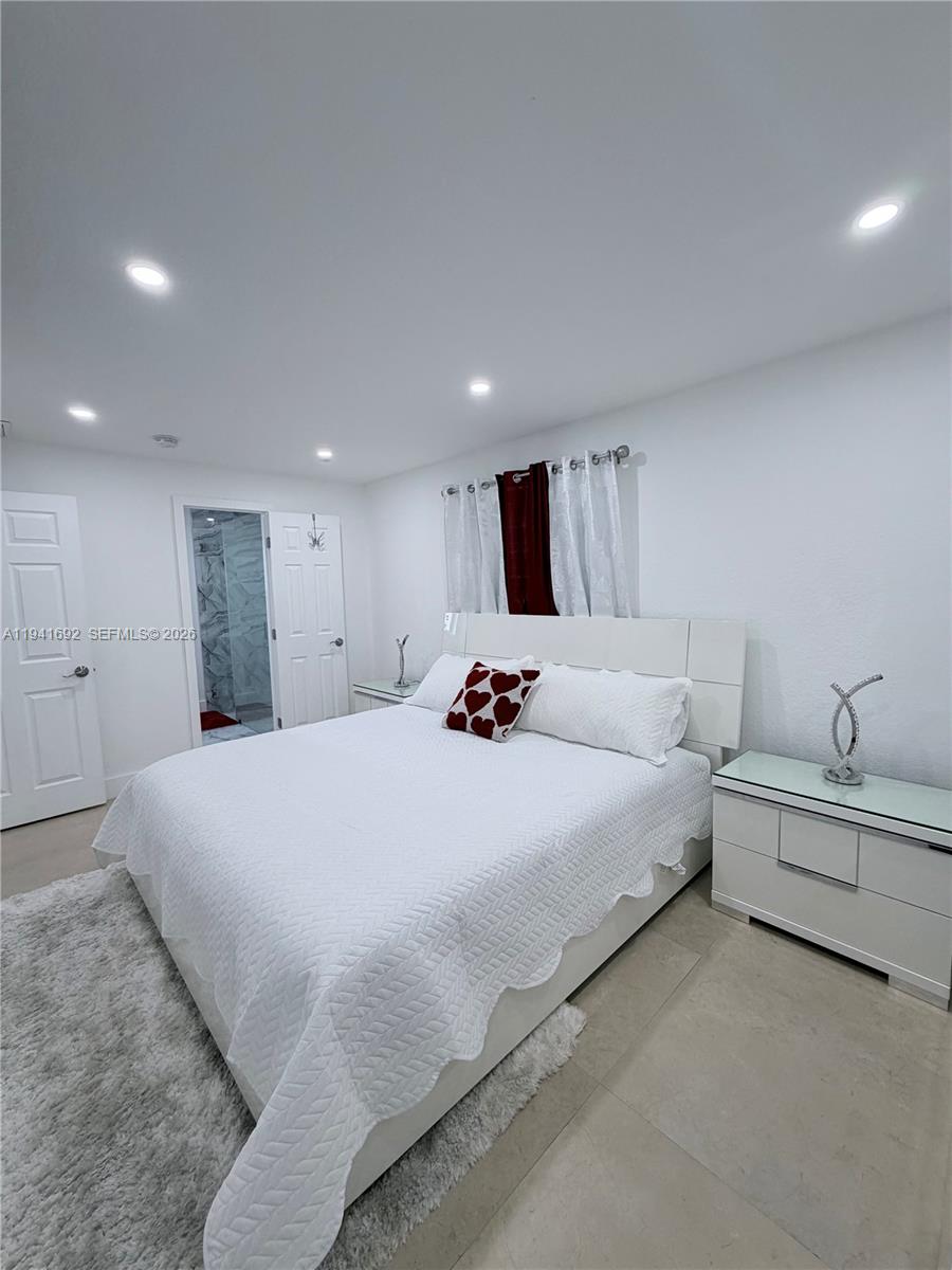 MEADOW WOOD MANOR SEC 7 - Residential