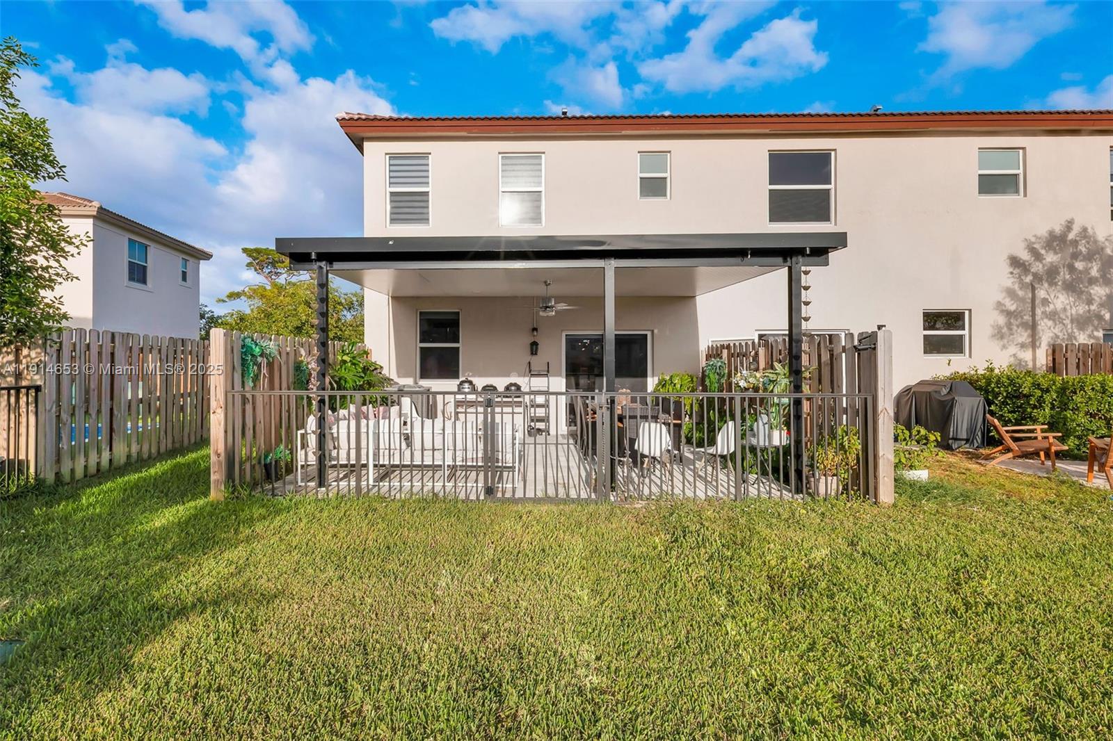 GOLF PARK SEC 1 - Residential