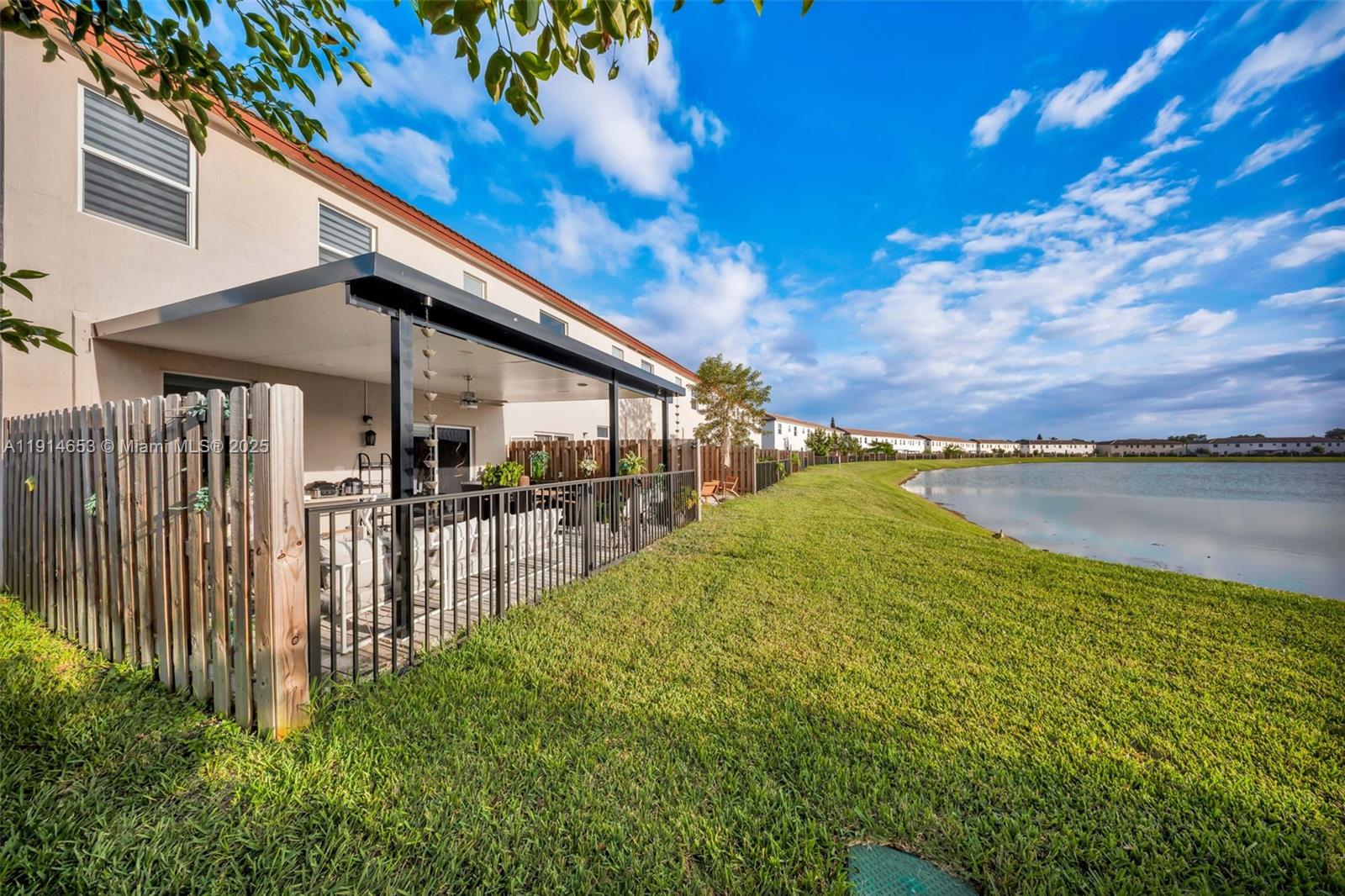 GOLF PARK SEC 1 - Residential