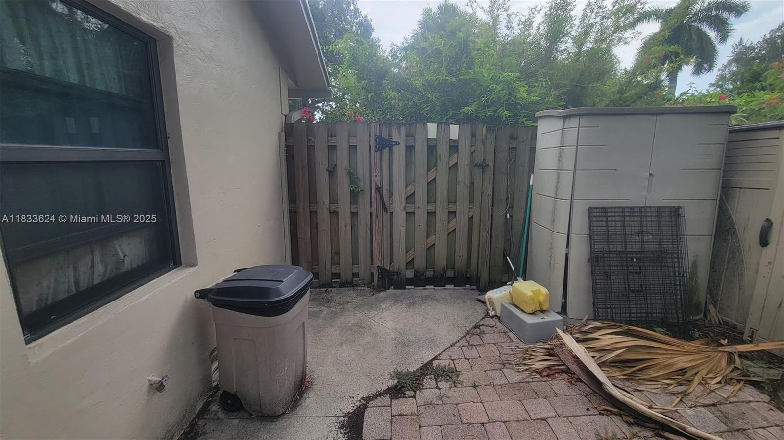 OAK RIVER SUB - Residential Lease