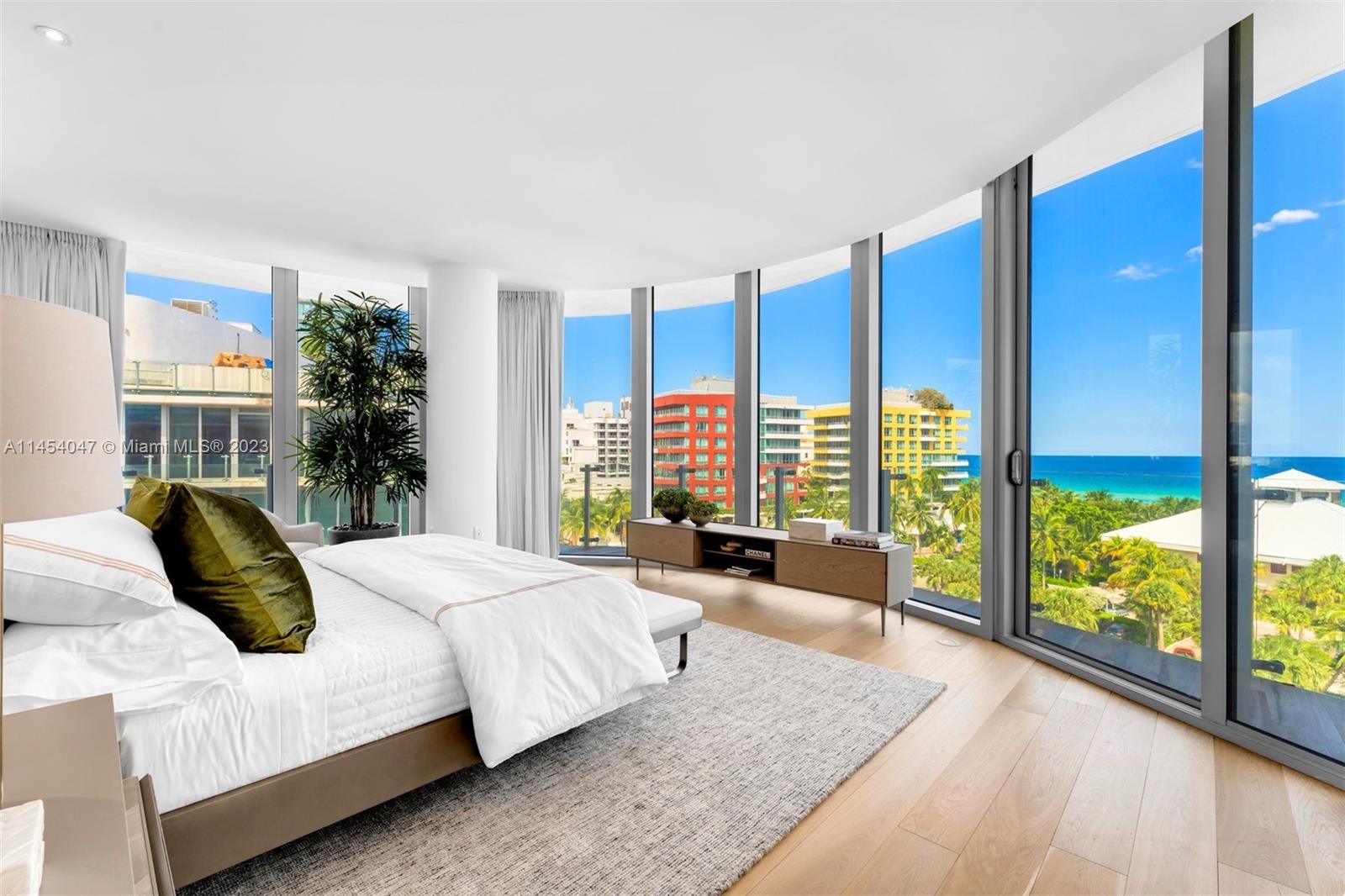 ONE OCEAN CONDO - Residential