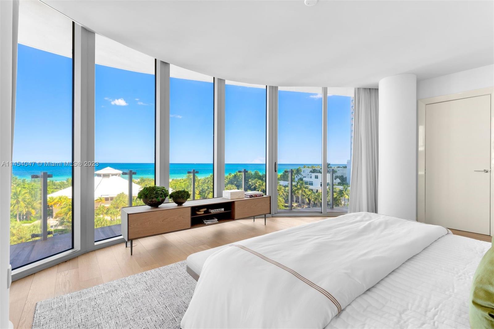 ONE OCEAN CONDO - Residential