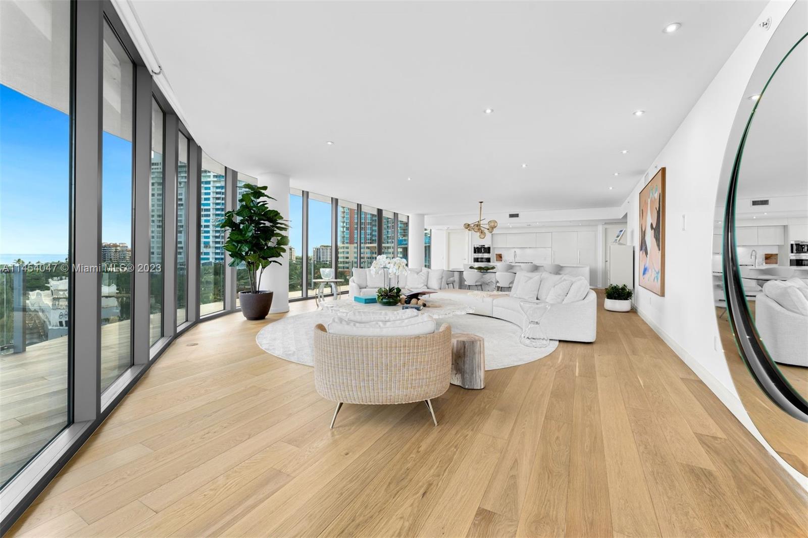 ONE OCEAN CONDO - Residential