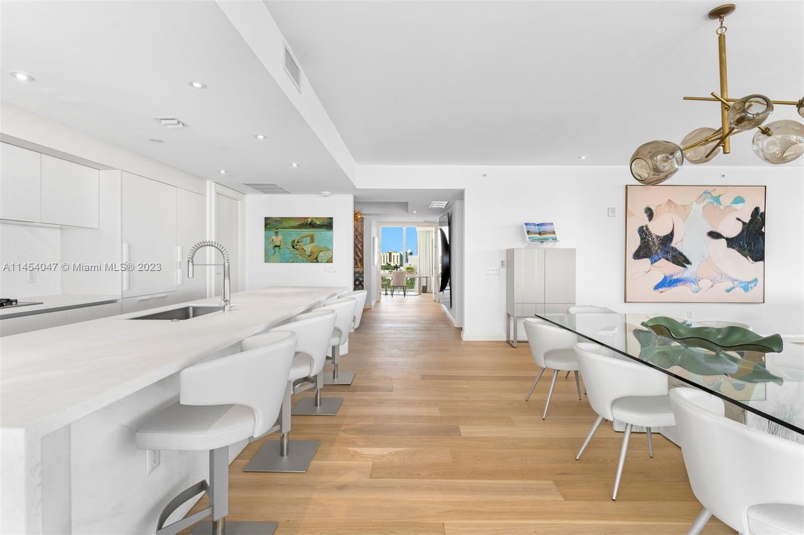 ONE OCEAN CONDO - Residential