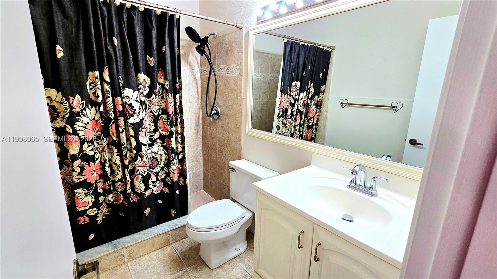 PALMLAND VILLAS I CONDO - Residential Lease