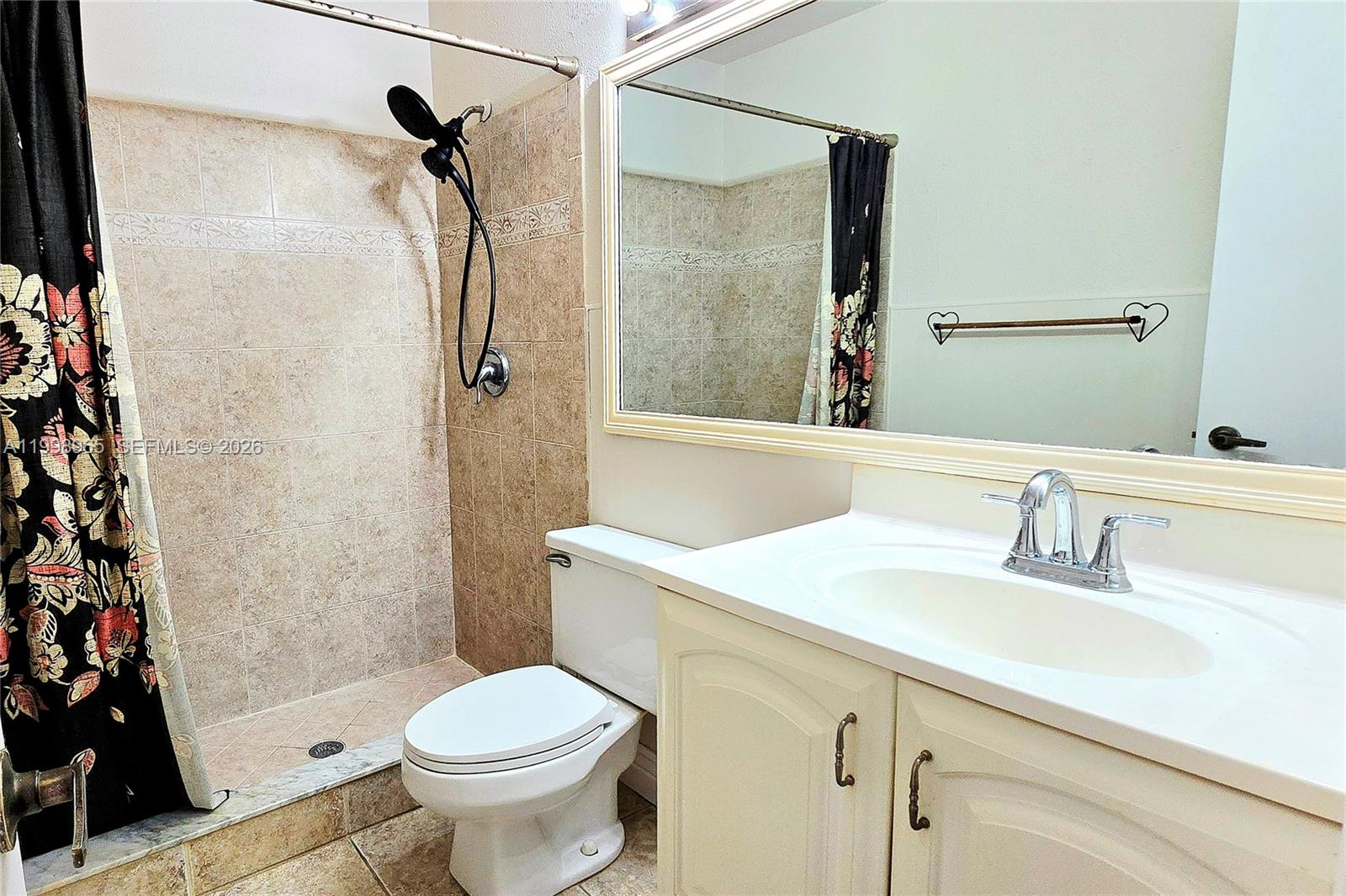 PALMLAND VILLAS I CONDO - Residential Lease
