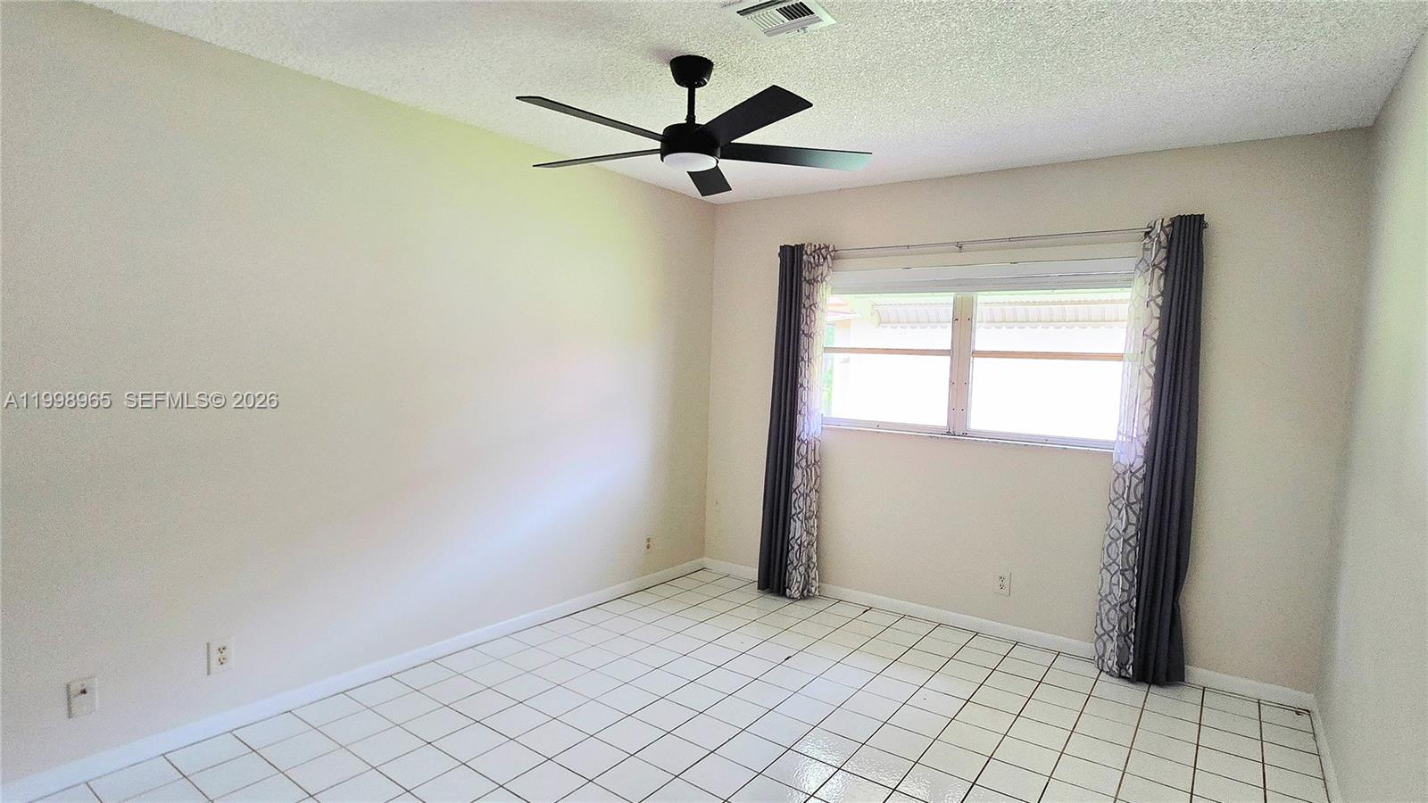 PALMLAND VILLAS I CONDO - Residential Lease