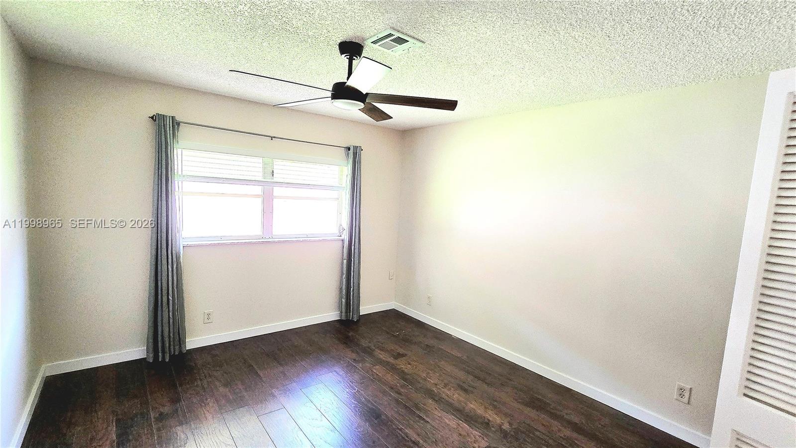 PALMLAND VILLAS I CONDO - Residential Lease