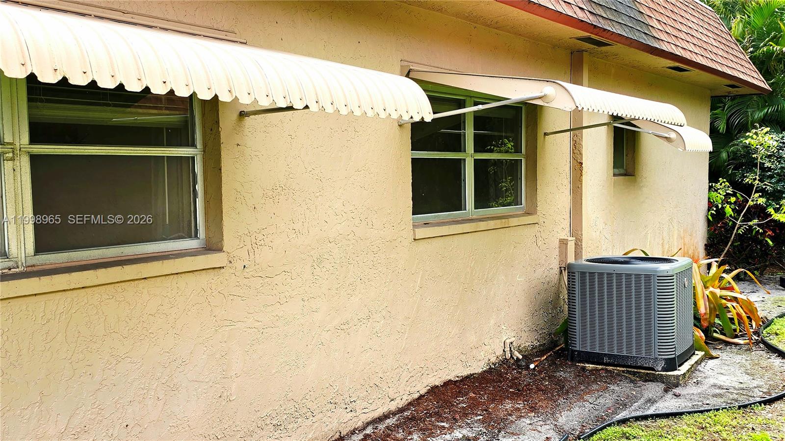 PALMLAND VILLAS I CONDO - Residential Lease