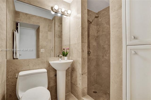 THE MANTELL CONDO - Residential