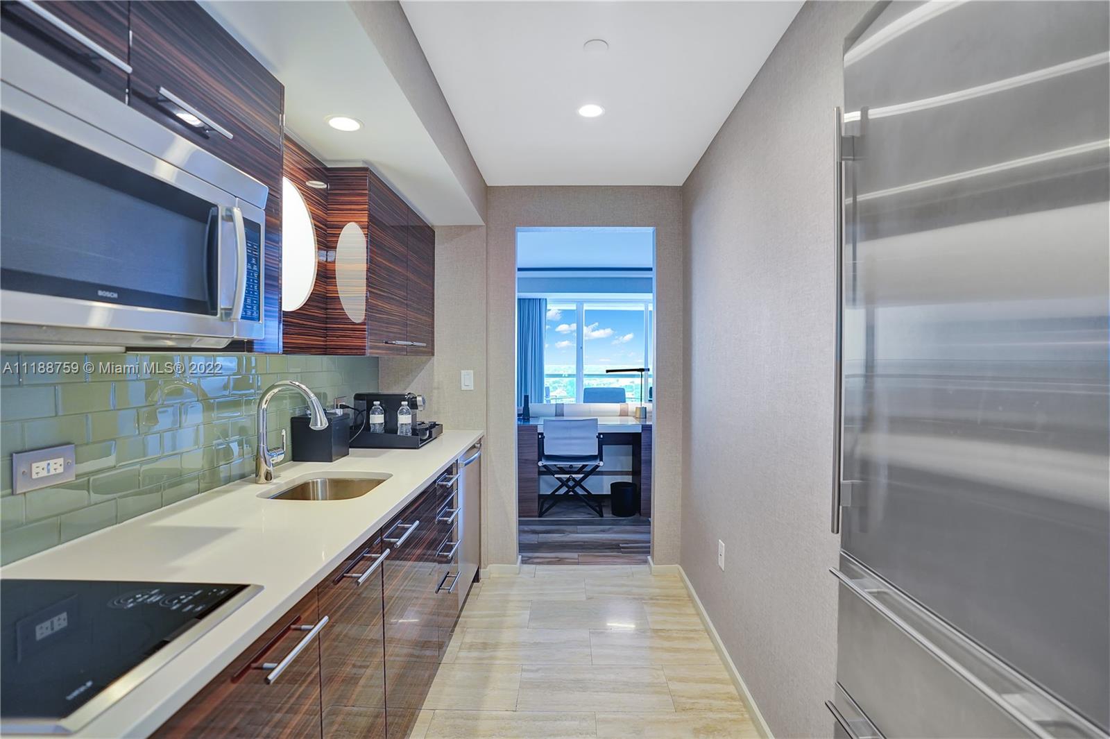 551 FLB CONDOMINIUM HOTEL - Residential