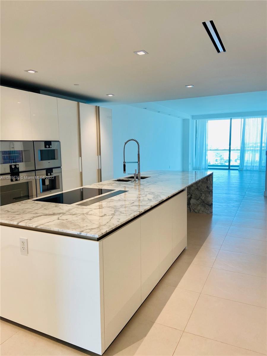 OCEANA BAL HARBOUR CONDO - Residential