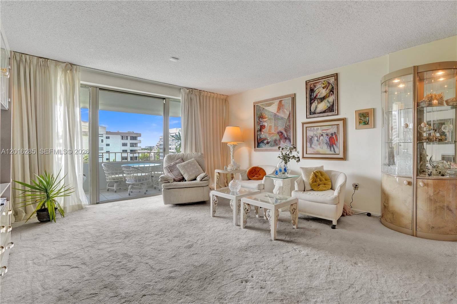 COMMODORE CLUB WEST CONDO - Residential