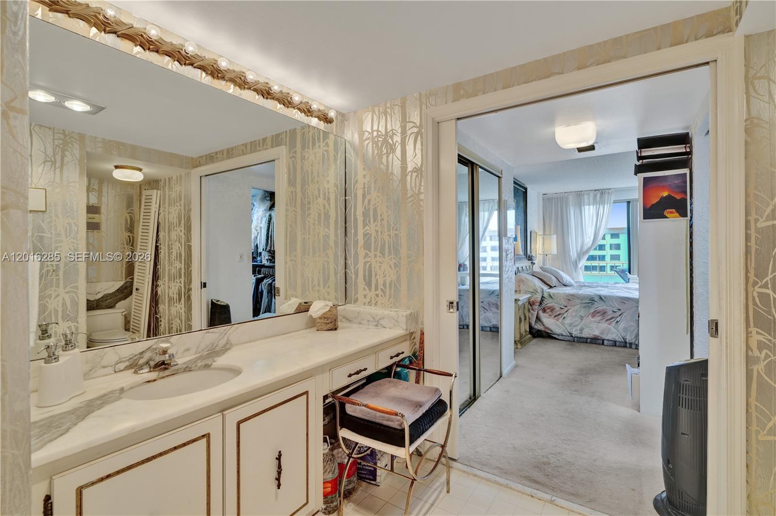 COMMODORE CLUB WEST CONDO - Residential