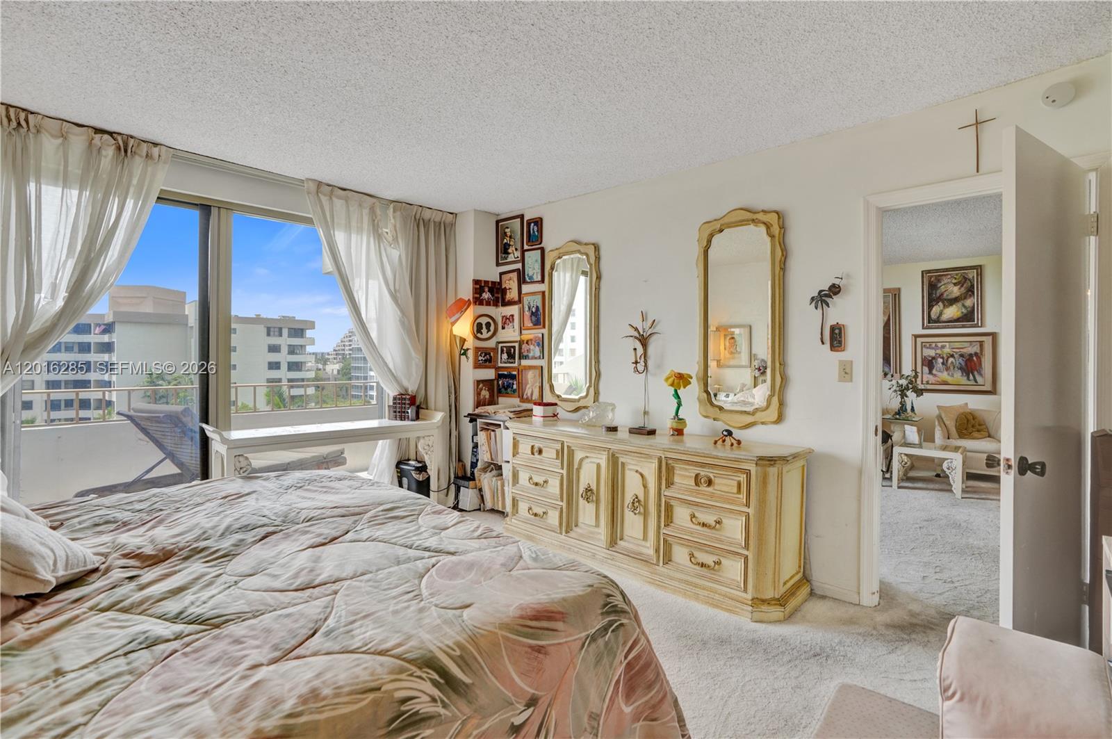 COMMODORE CLUB WEST CONDO - Residential
