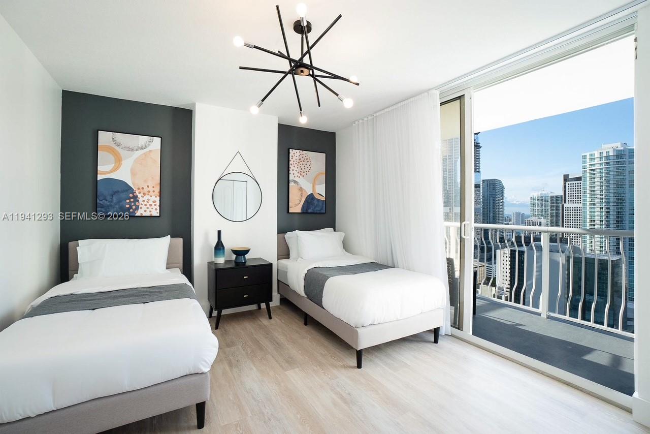 THE CLUB AT BRICKELL BAY - Residential