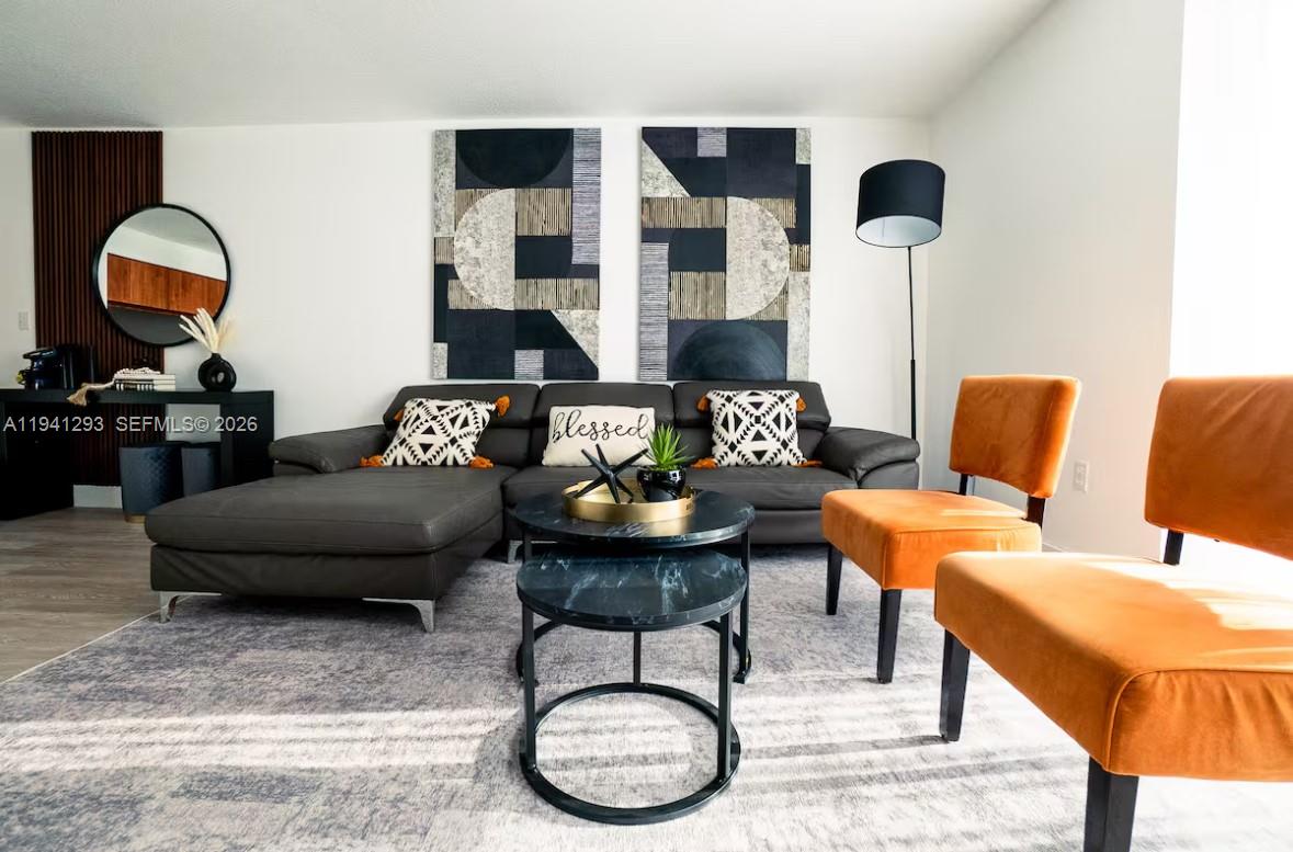 THE CLUB AT BRICKELL BAY - Residential