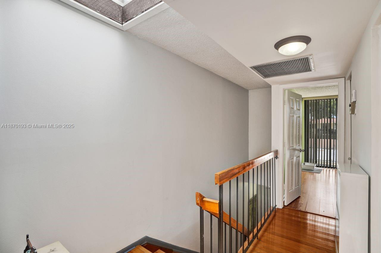 TOWNHOUSES OF THE CALIF - Residential