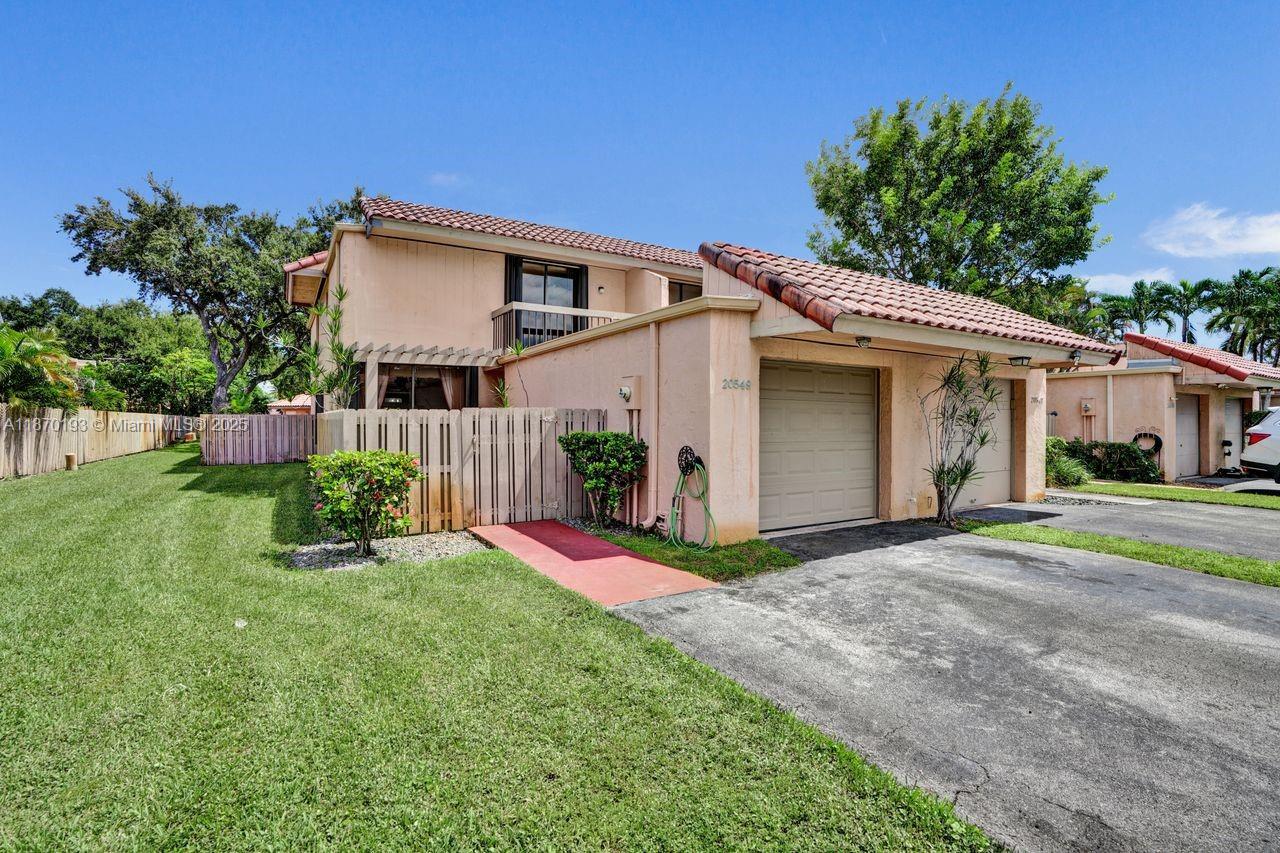 TOWNHOUSES OF THE CALIF - Residential