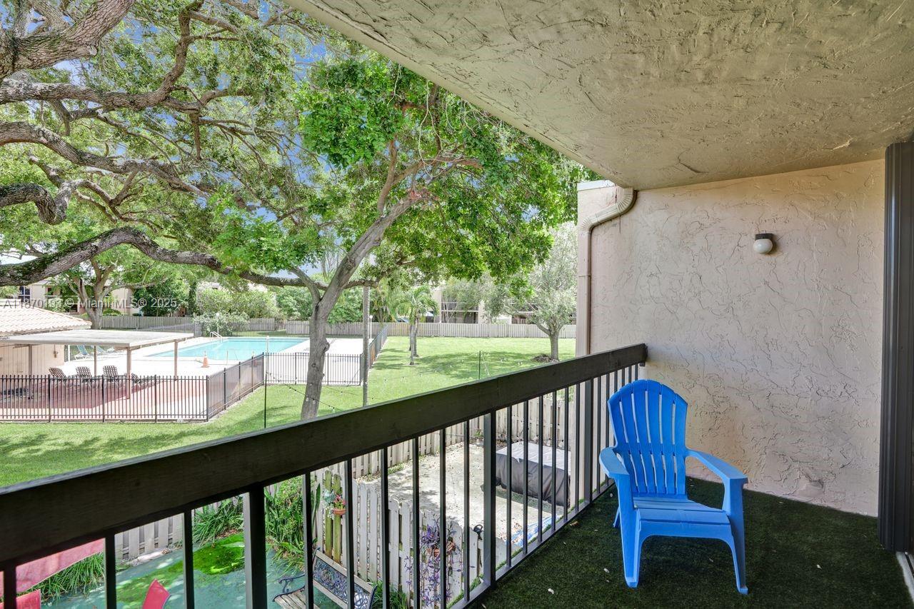 TOWNHOUSES OF THE CALIF - Residential