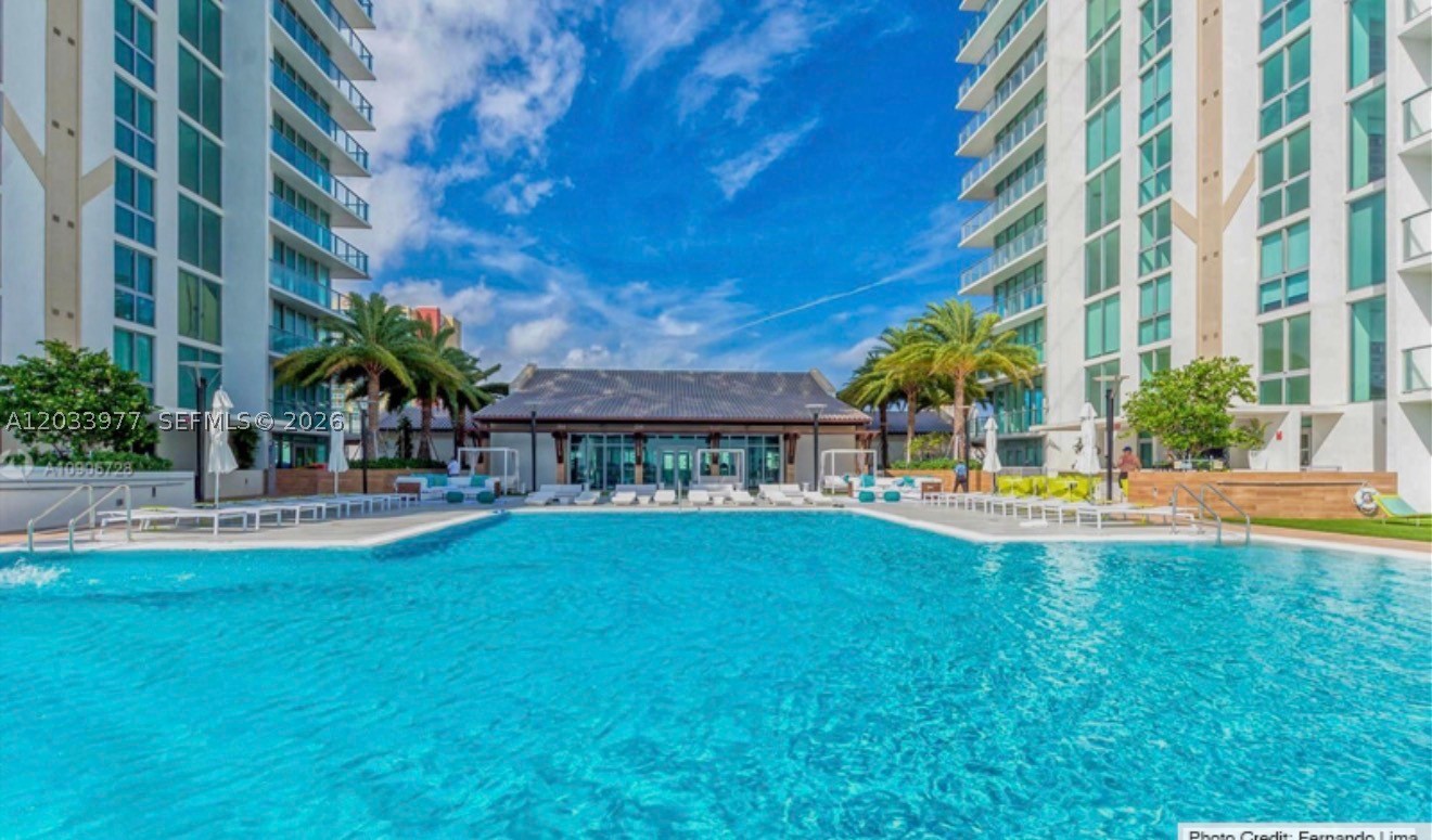 330 Sunny Isles Blvd 5-2002
