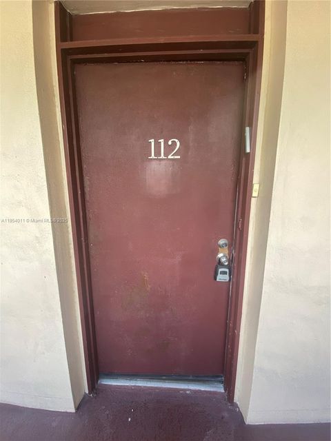 3301 N Country Club Dr 112 Aventura FL 33180