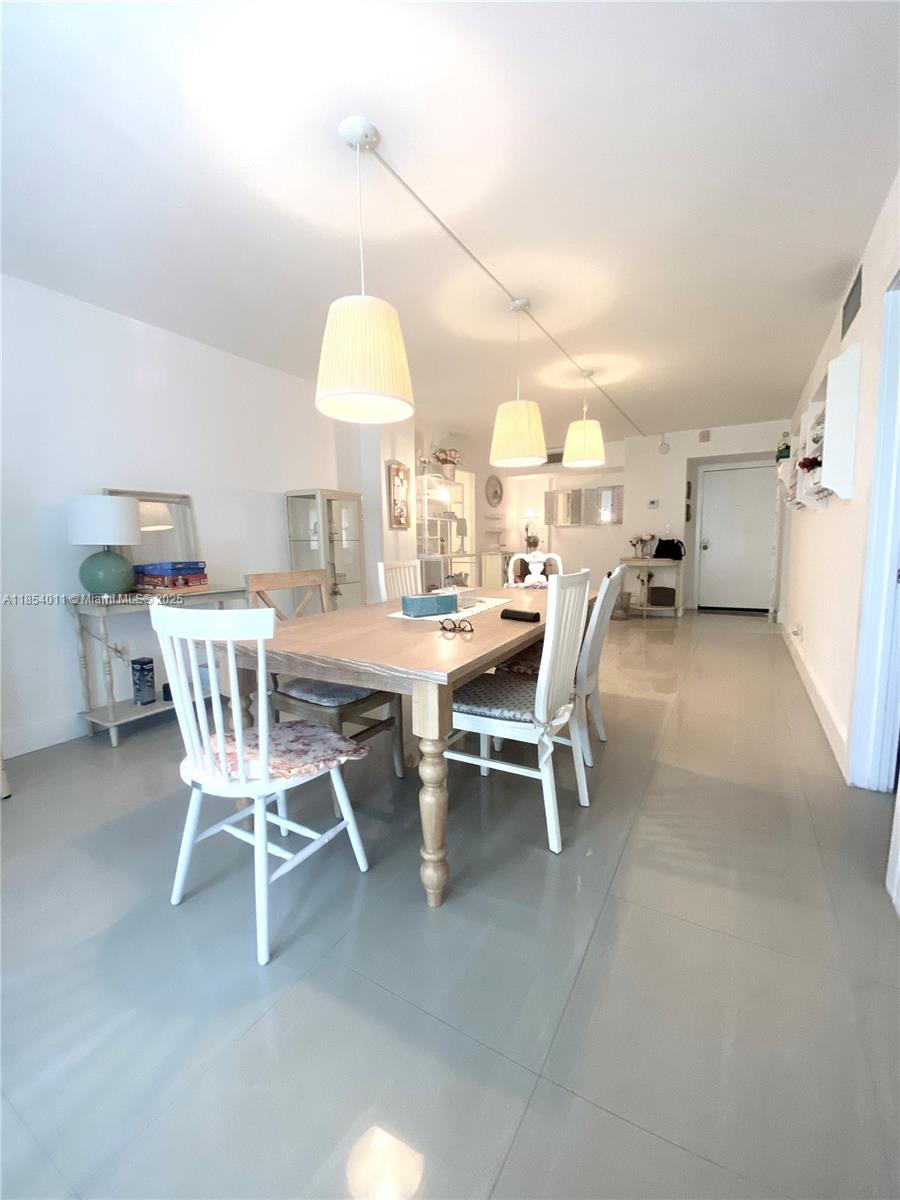 BRAVURA I CONDO - Residential