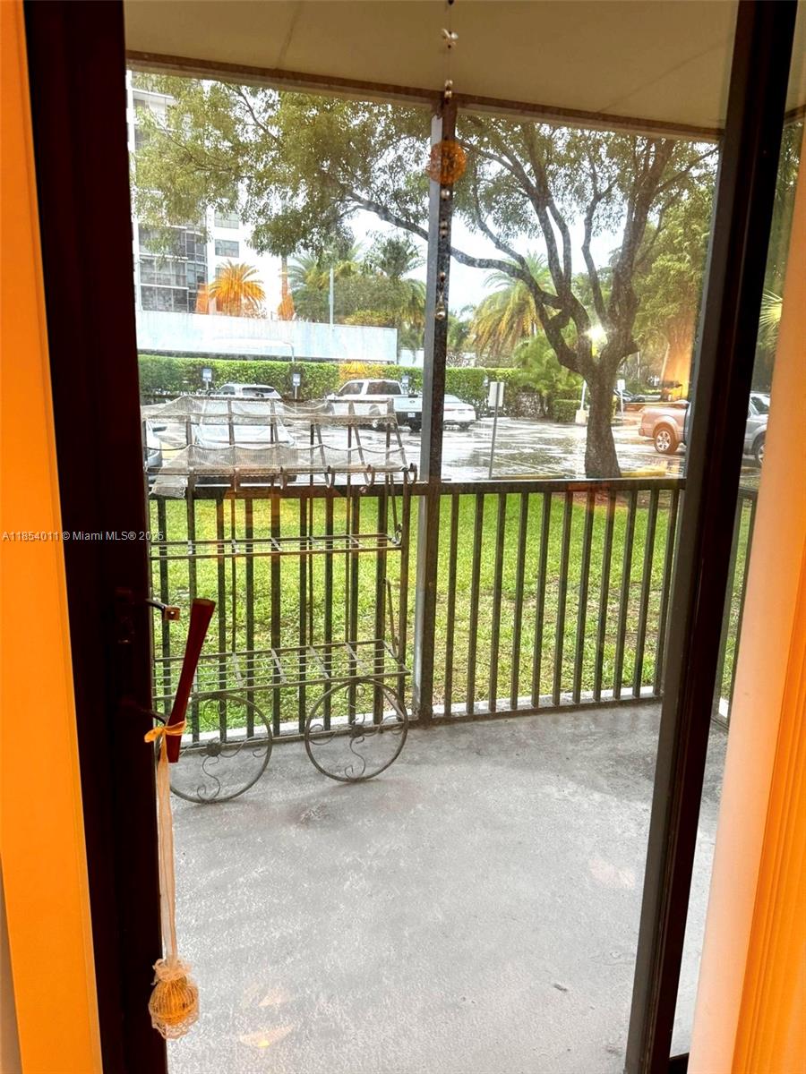 BRAVURA I CONDO - Residential