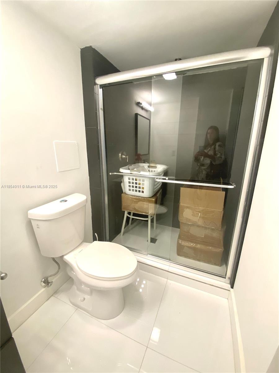 BRAVURA I CONDO - Residential