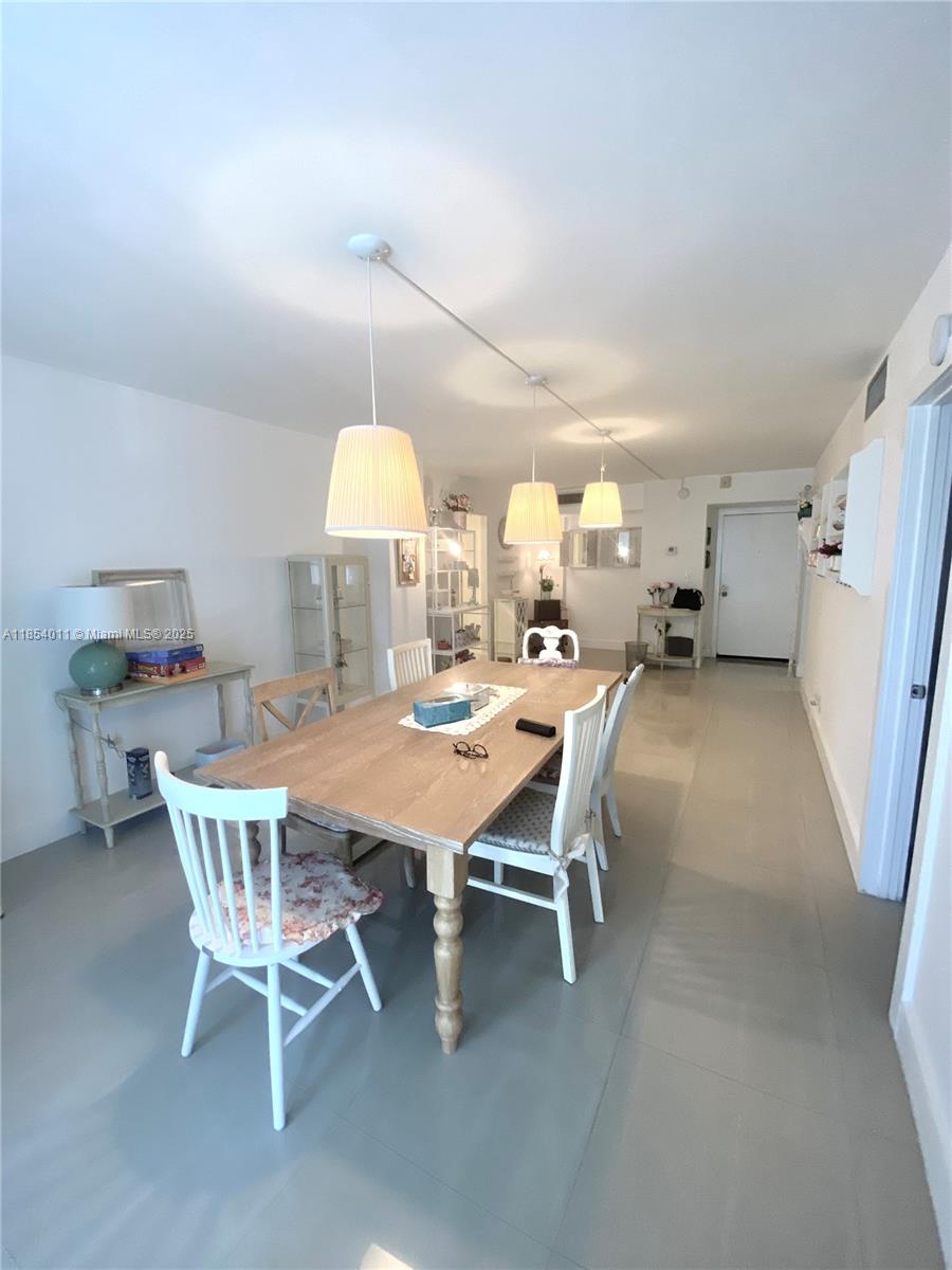 BRAVURA I CONDO - Residential