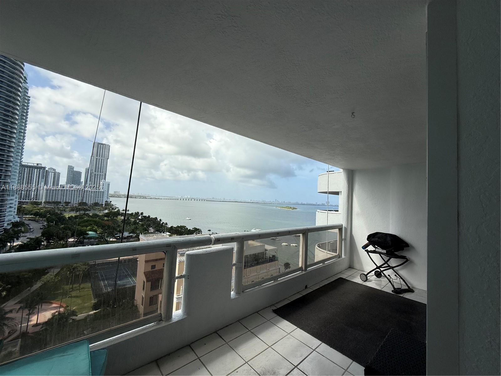 1717 N Bayshore Dr A-1639