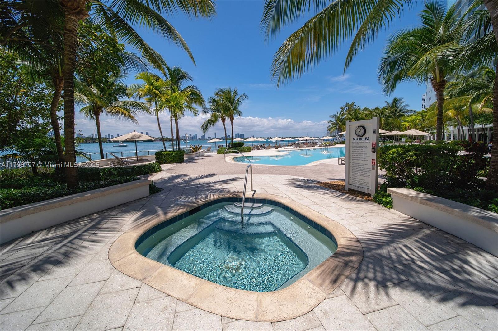 910 West Ave 0303, Miami Beach, Miami-Dade County, Florida - 1 Bathrooms - 