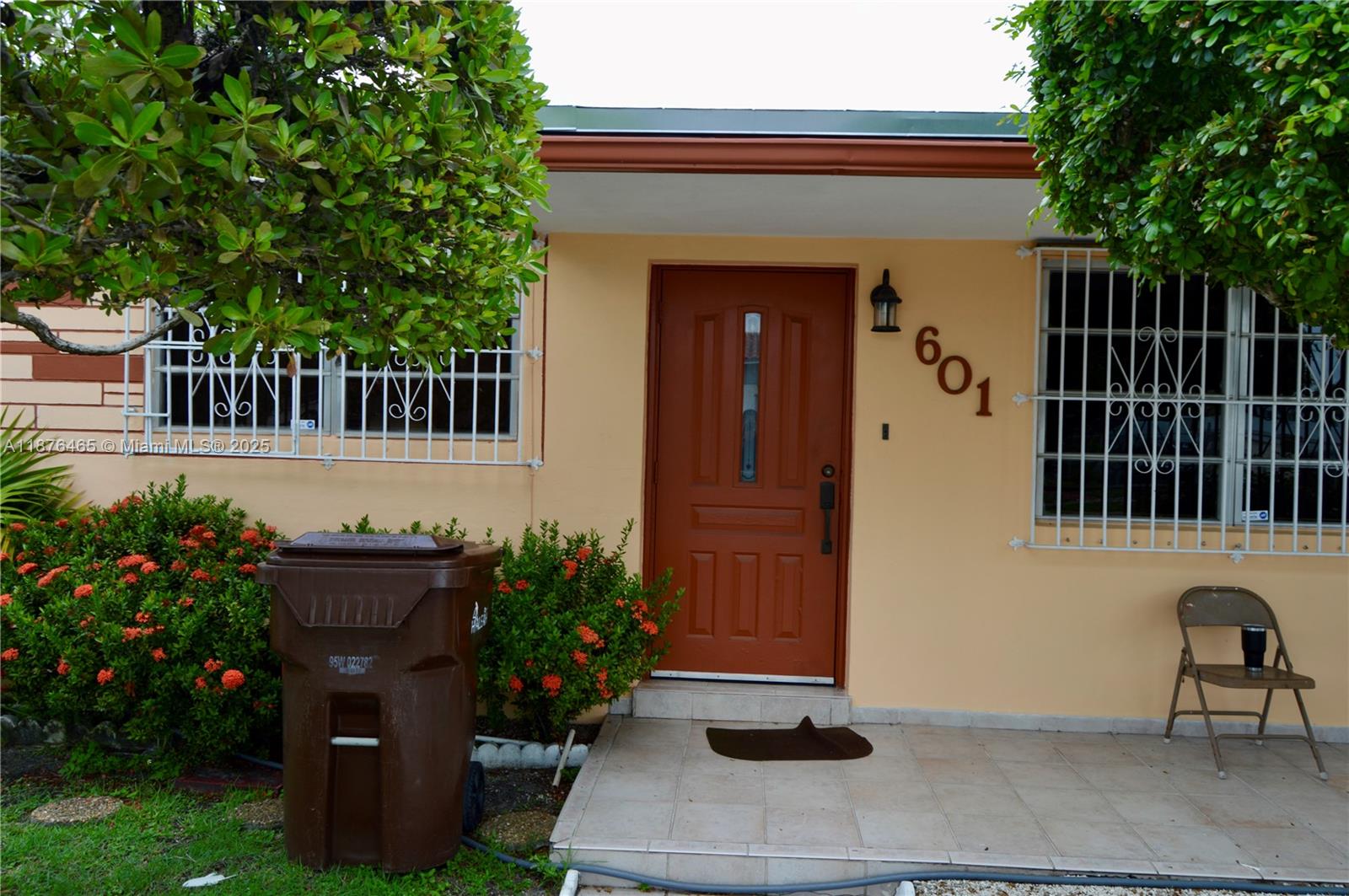 View photos, virtual tours, details... 601 E 33rd St