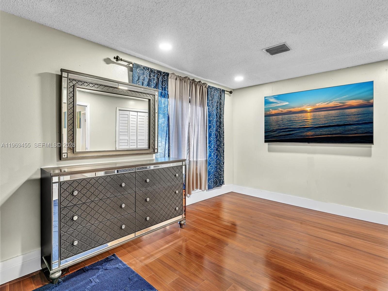 SHAKER VILLAGE PHASE 1 - Residential