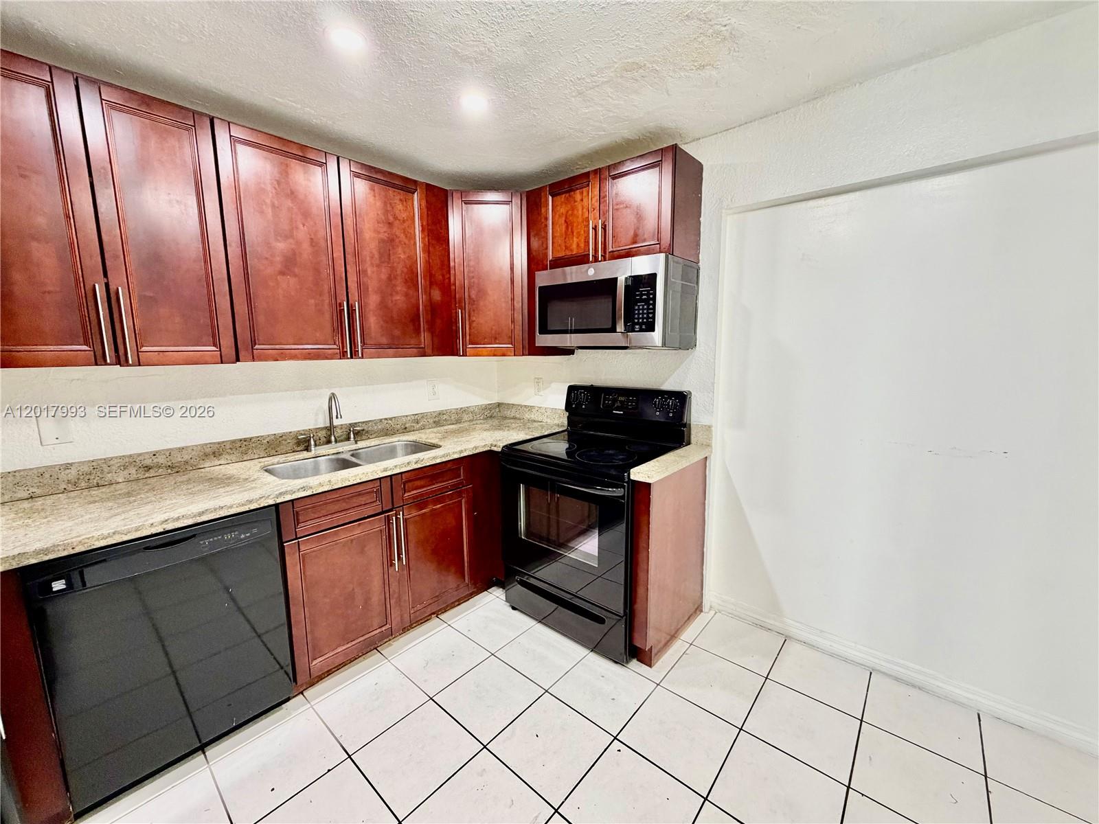 LOOK HOMESITES - Residential Lease