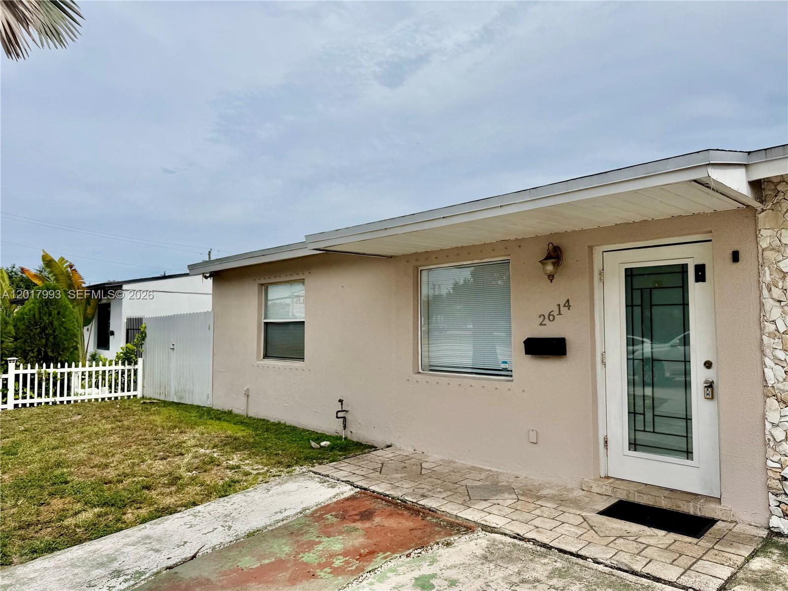 2614 Sheridan St 1