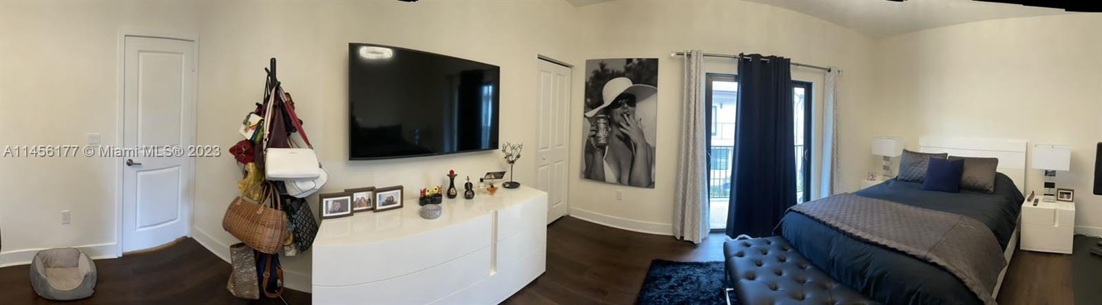 DOWNTOWN DORAL SOUTH PHAS - Residential