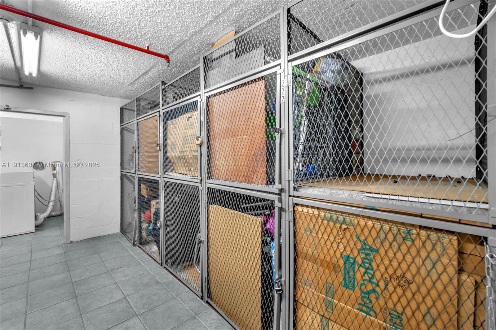 PLAZA OF AMERICAS CONDO P - Residential Lease