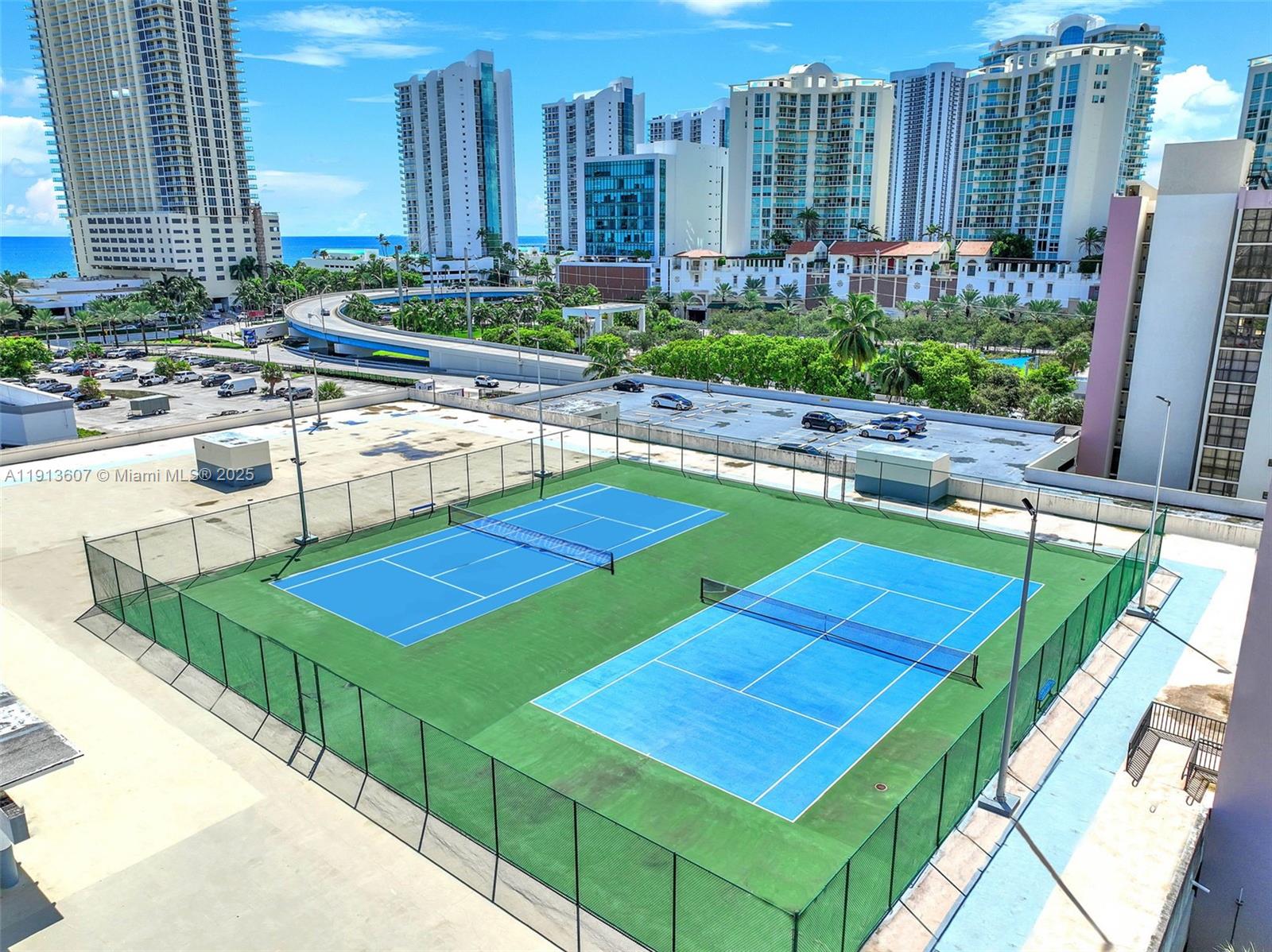 PLAZA OF AMERICAS CONDO P - Residential Lease