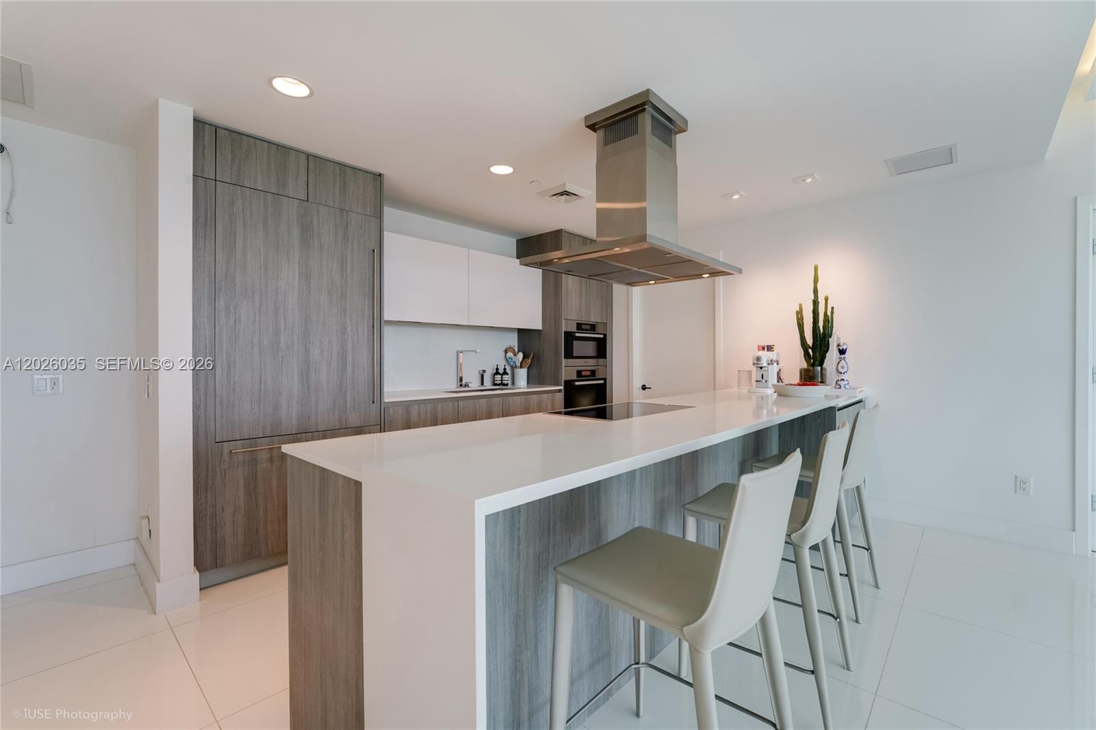 OCEANA KEY BISCAYNE CONDO - Residential