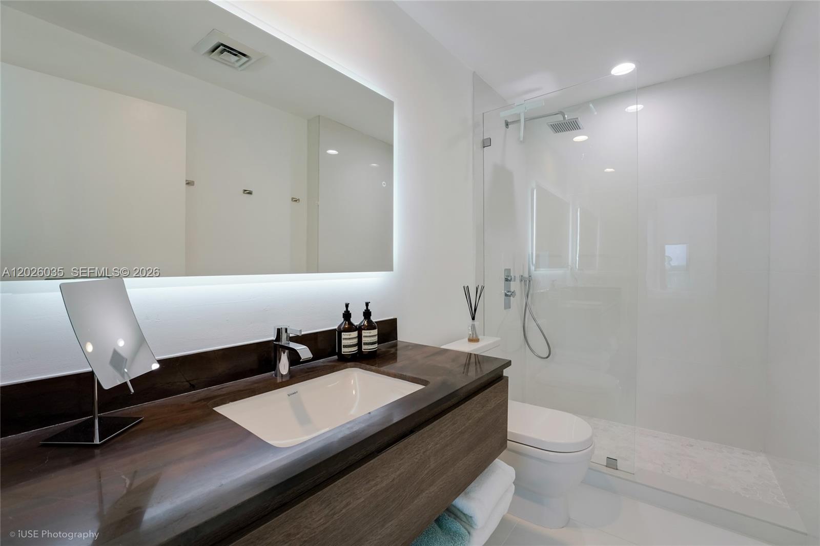 OCEANA KEY BISCAYNE CONDO - Residential