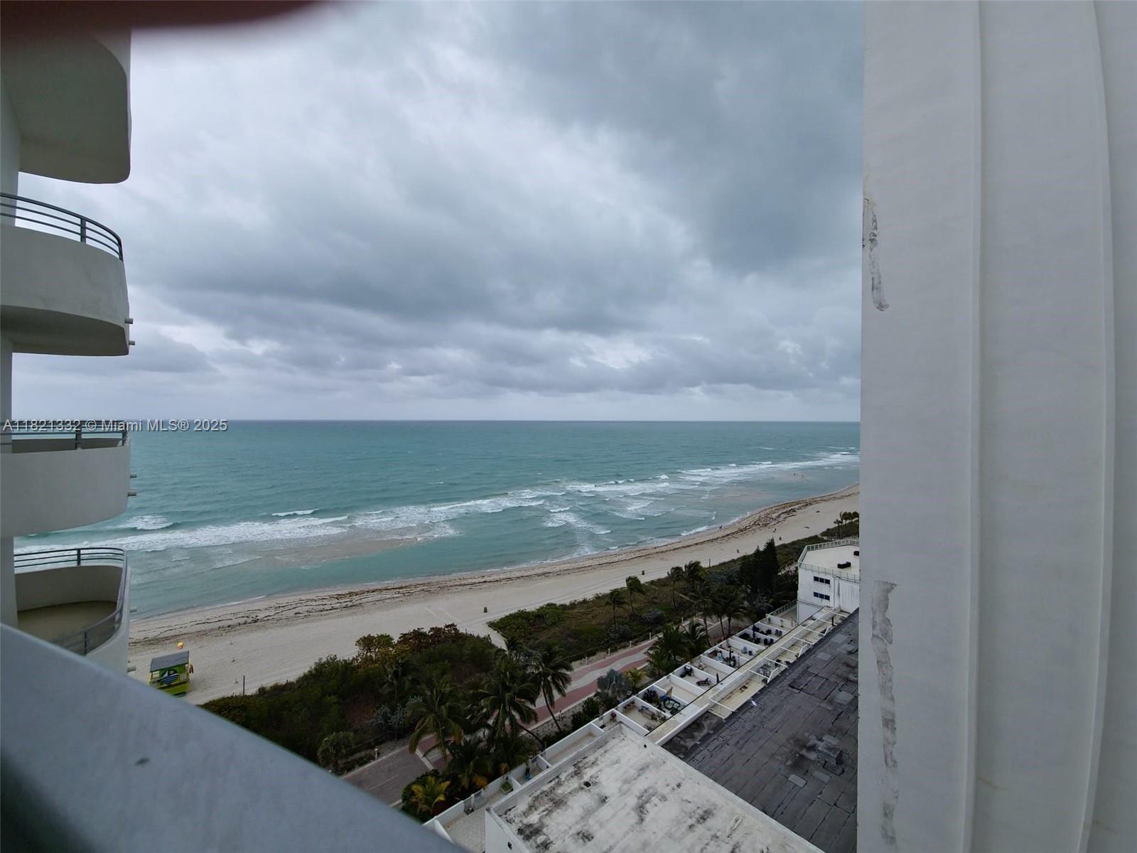 5555 Collins Ave 16P, Miami Beach, Miami-Dade County, Florida - 1 Bathrooms - 
