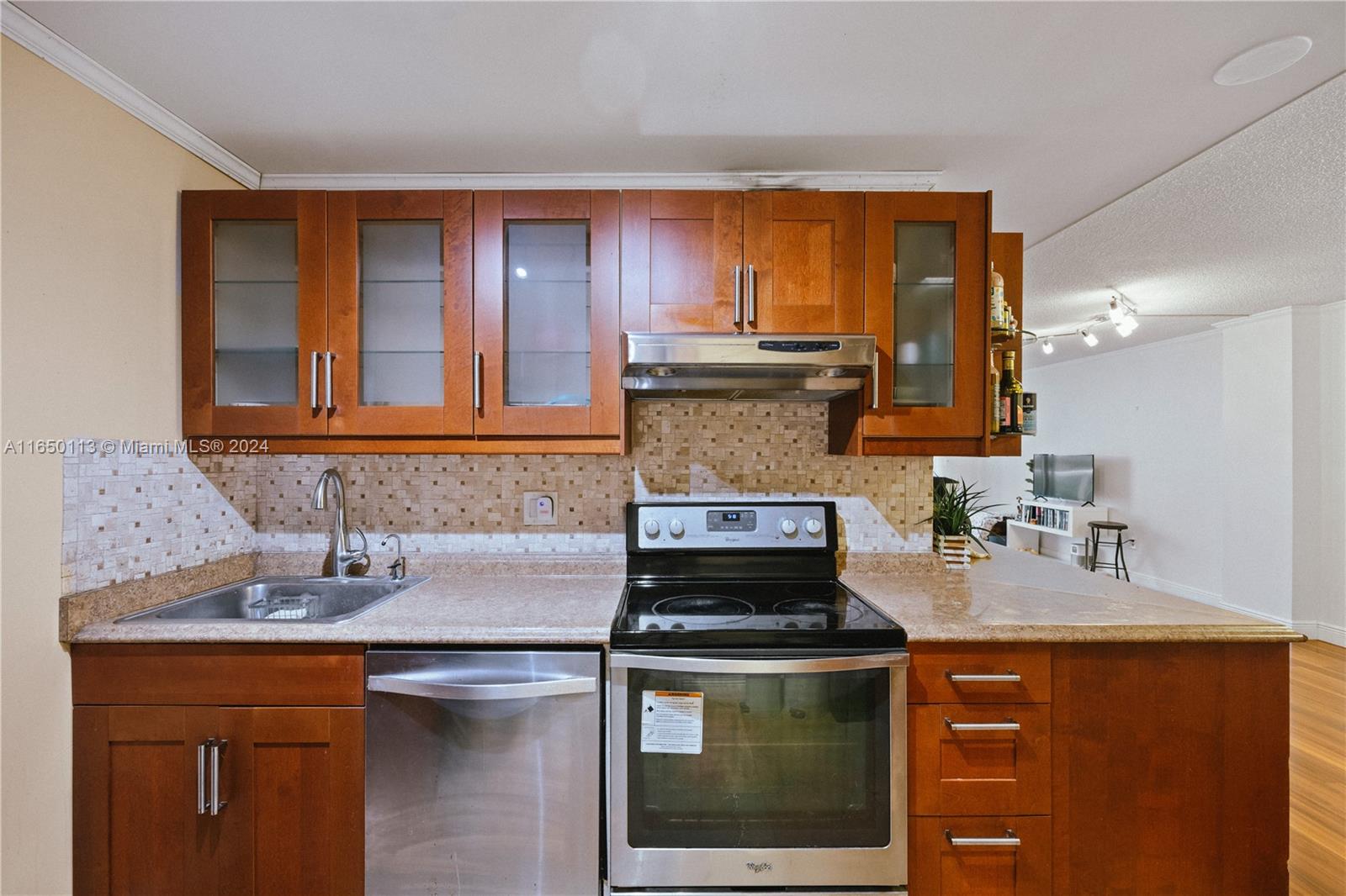 STRATFORD HOUSE CONDO - Residential