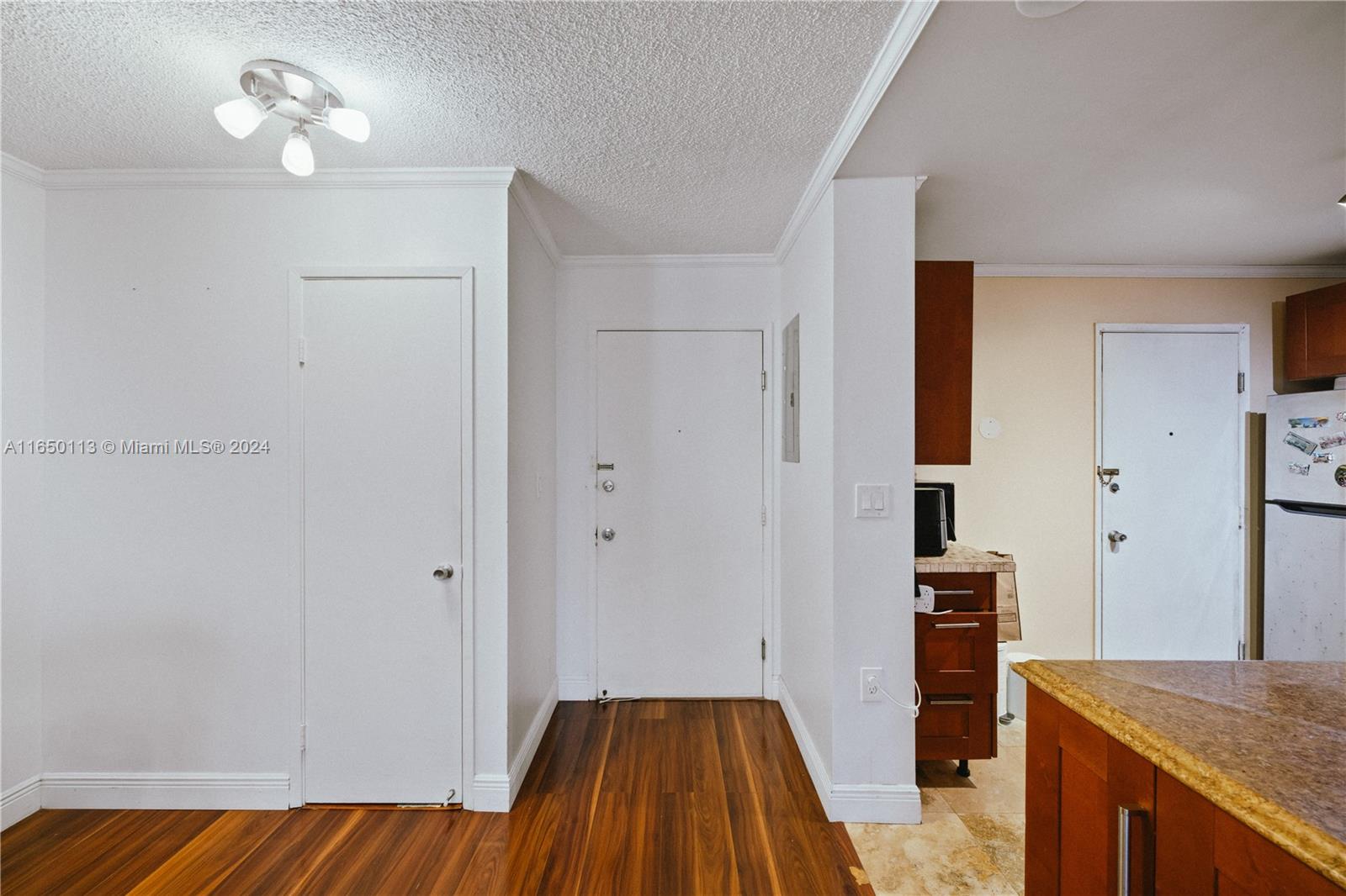 STRATFORD HOUSE CONDO - Residential